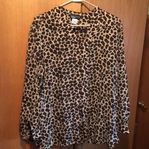 Size L Kay Unger leopard print silk blouse